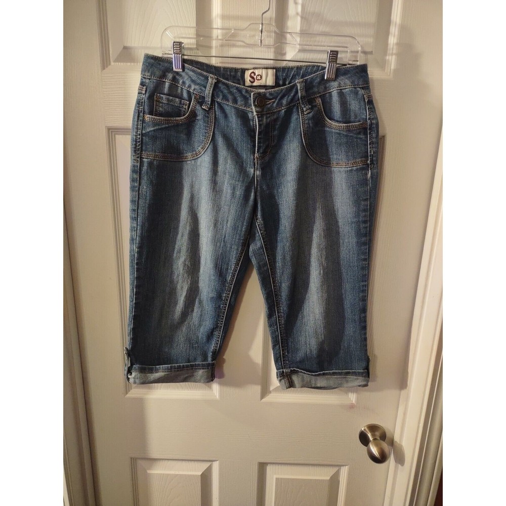 So Capri Jeans Size 9 Blue Cropped